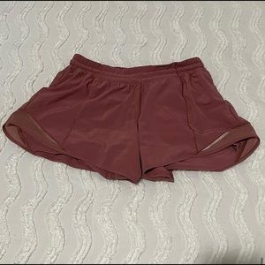Mauve lululemon hotty hot shorts